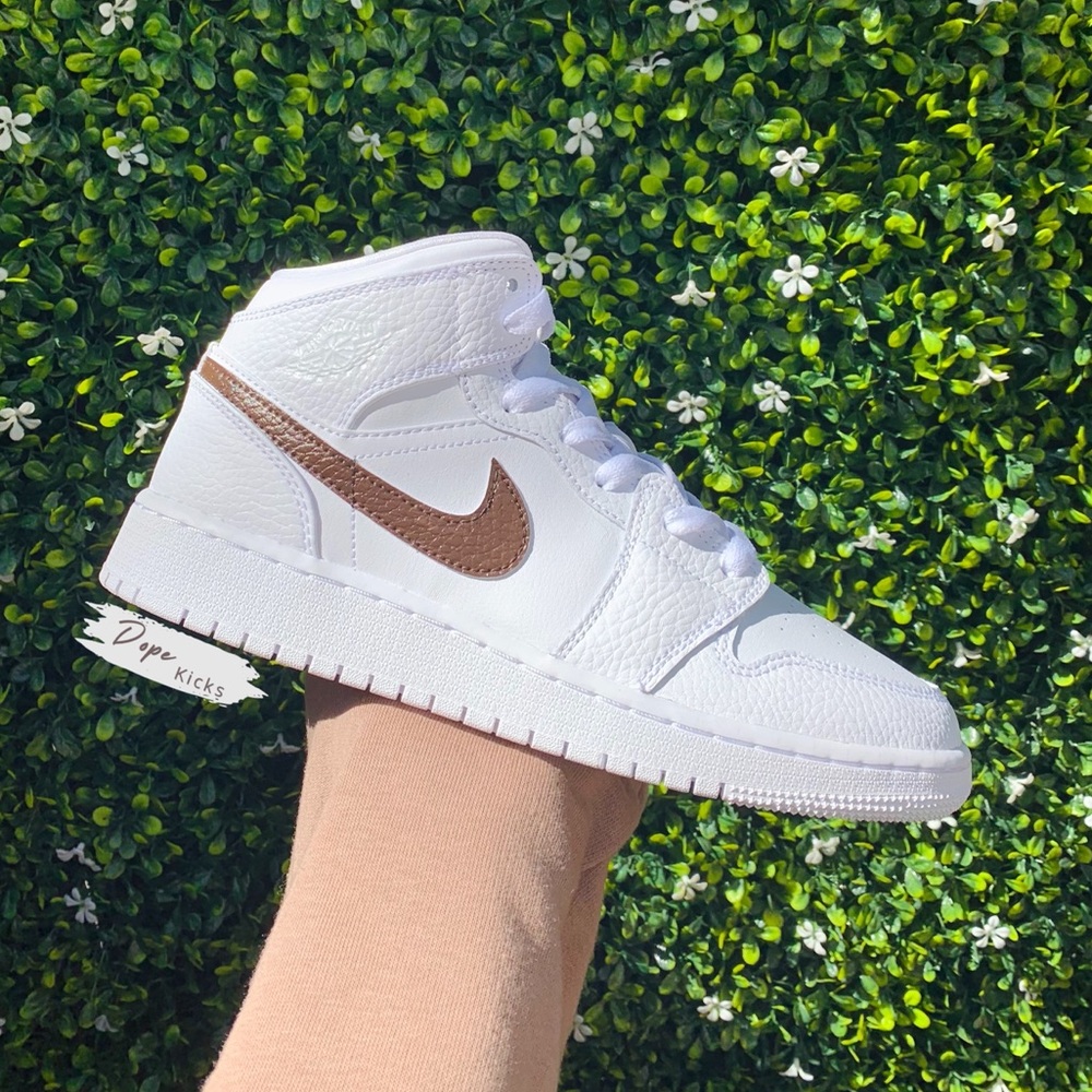 Brown Air Jordan 1 Mids